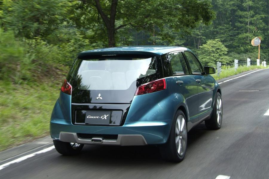 Mitsubishi Concept CX 2007 года  (фото 18 из 30)